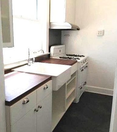 New Kitchen w Farm Style Sink