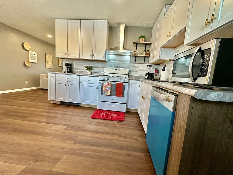 4927 W Southern Ave — Photo 16