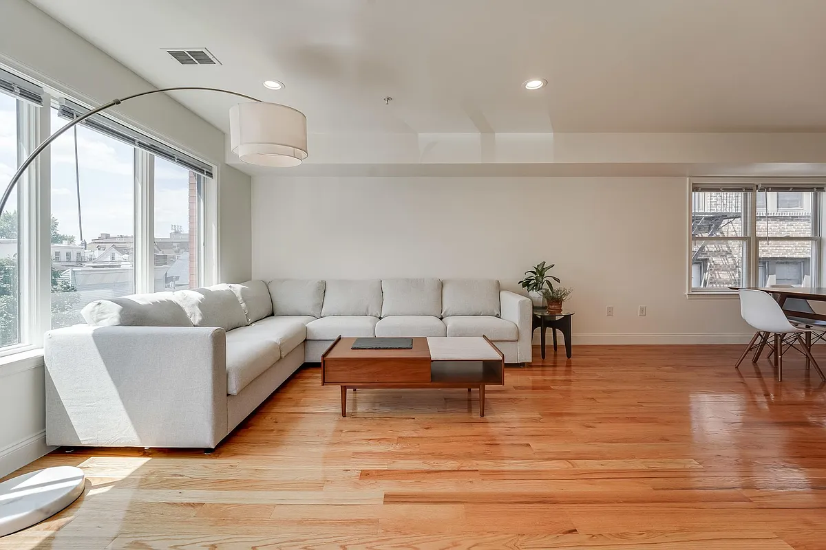 Living Room - 140 37th St #1