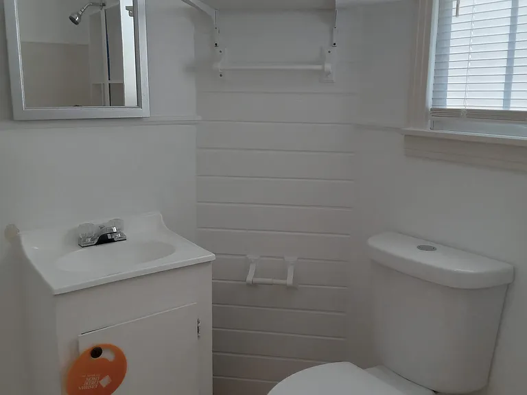 207 E Grand Ave #A — Photo 17