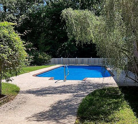 4th image of 540 Dogwood Dr