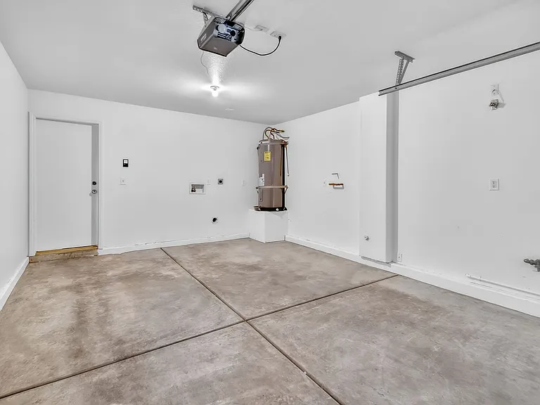 3021 Aloha Ave — Photo 19