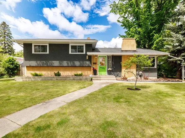 4420 S 53rd St, Red Deer, AB T4N 2E3