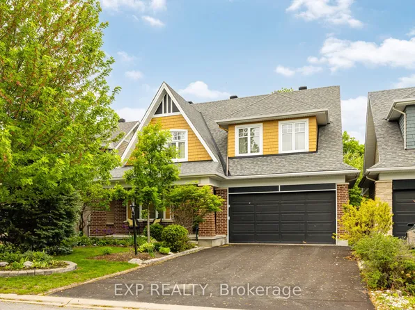36 Oakbriar Cres, Ottawa, ON K2J 5G1
