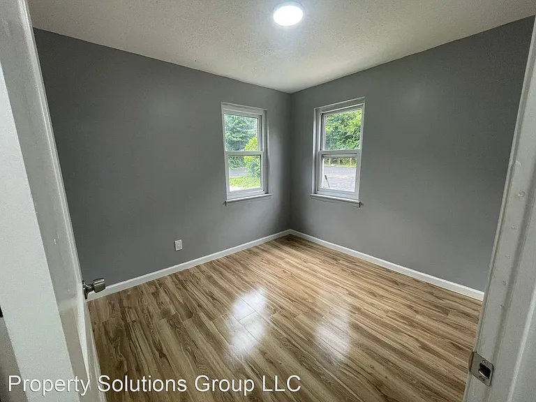 1297 Willie Mitchell Blvd — Photo 8
