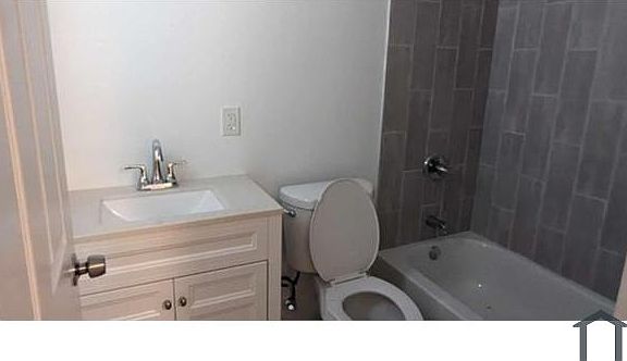 3rd image of 321 NW 59th Ter #A