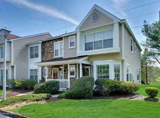 2 Groom Ct, Tinton Falls, NJ 07753