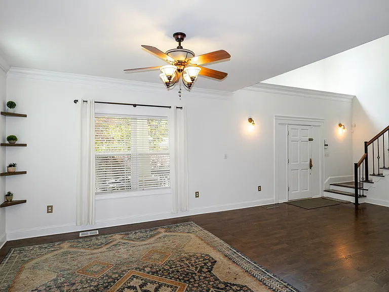 2038 East Dr — Photo 26