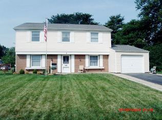1 Miniature Ln, Willingboro, NJ 08046
