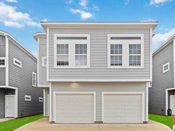 18831 Luminescent Ln, Spring, TX 77379