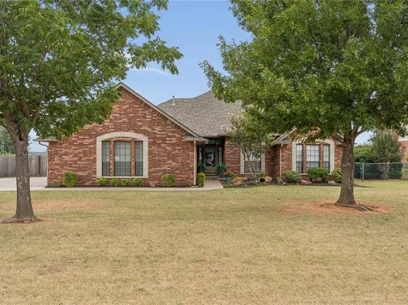 900 Grandview Rd, Tuttle, OK 73089