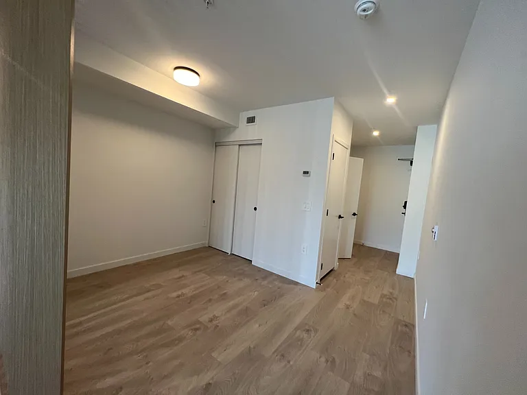 2520 Guelph St #225 — Photo 6
