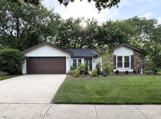 228 Harvard Ln, Bloomingdale, IL 60108