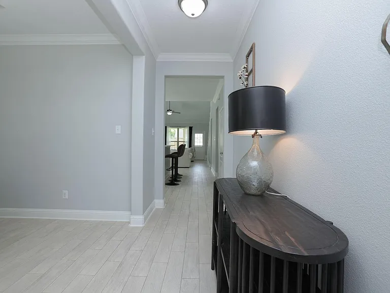 19 Canterborough Pl — Photo 5