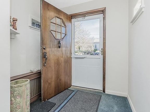 3rd image of 303 7th St