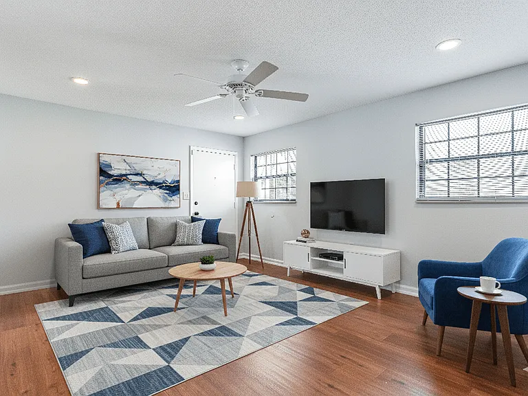 The Flats at Seminole Heights — Photo 9
