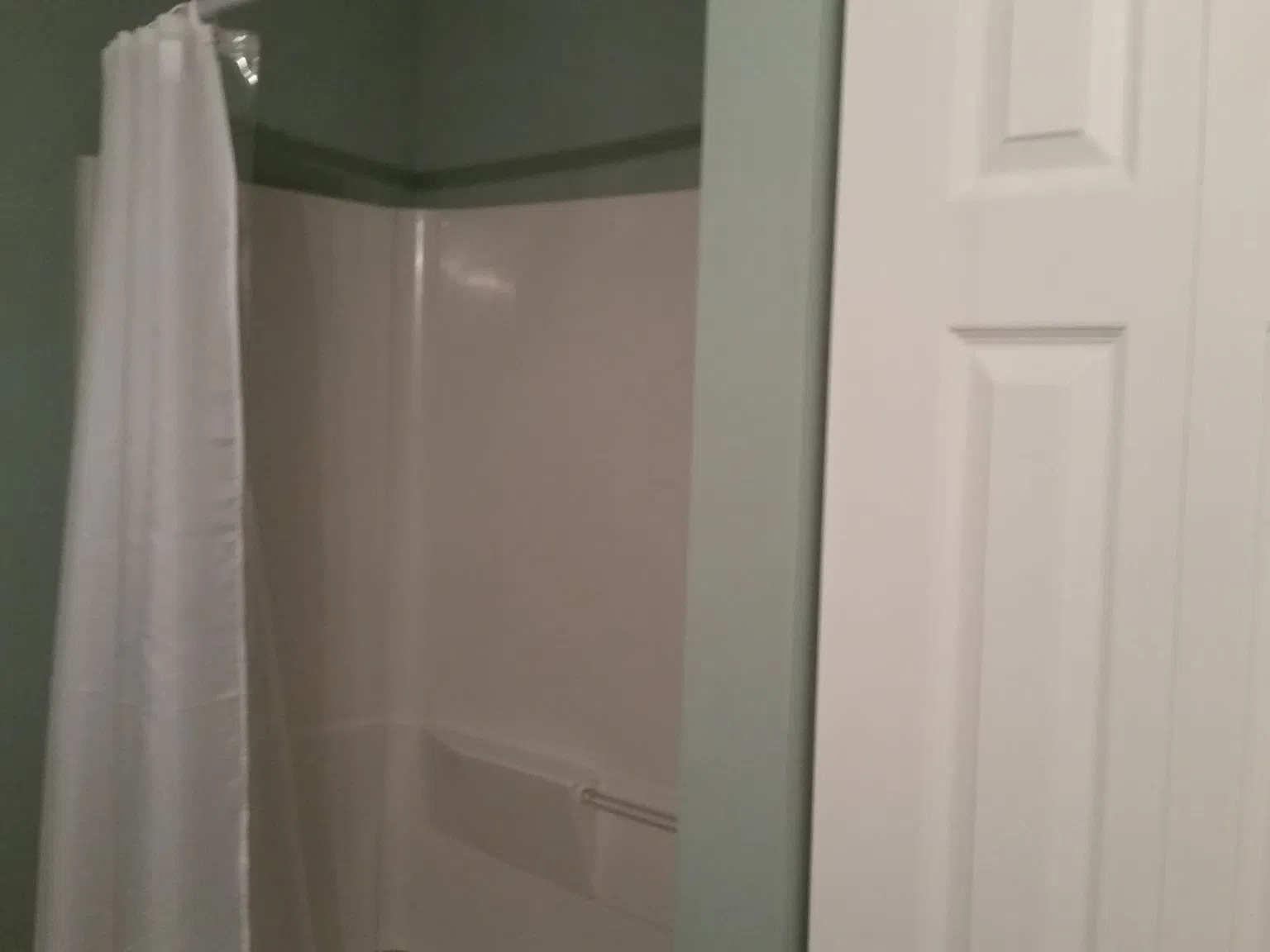 2 bed, 1887 sqft, $3,290 — Photo 3