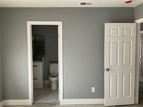 5th image of 2405 Tahoe Cir APT B