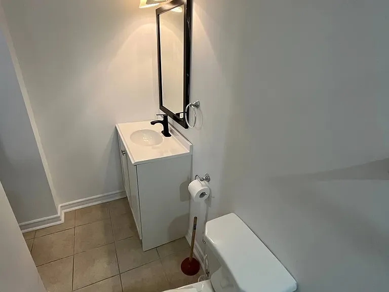 157 Hollywood Hill Cir #LOWER — Photo 8