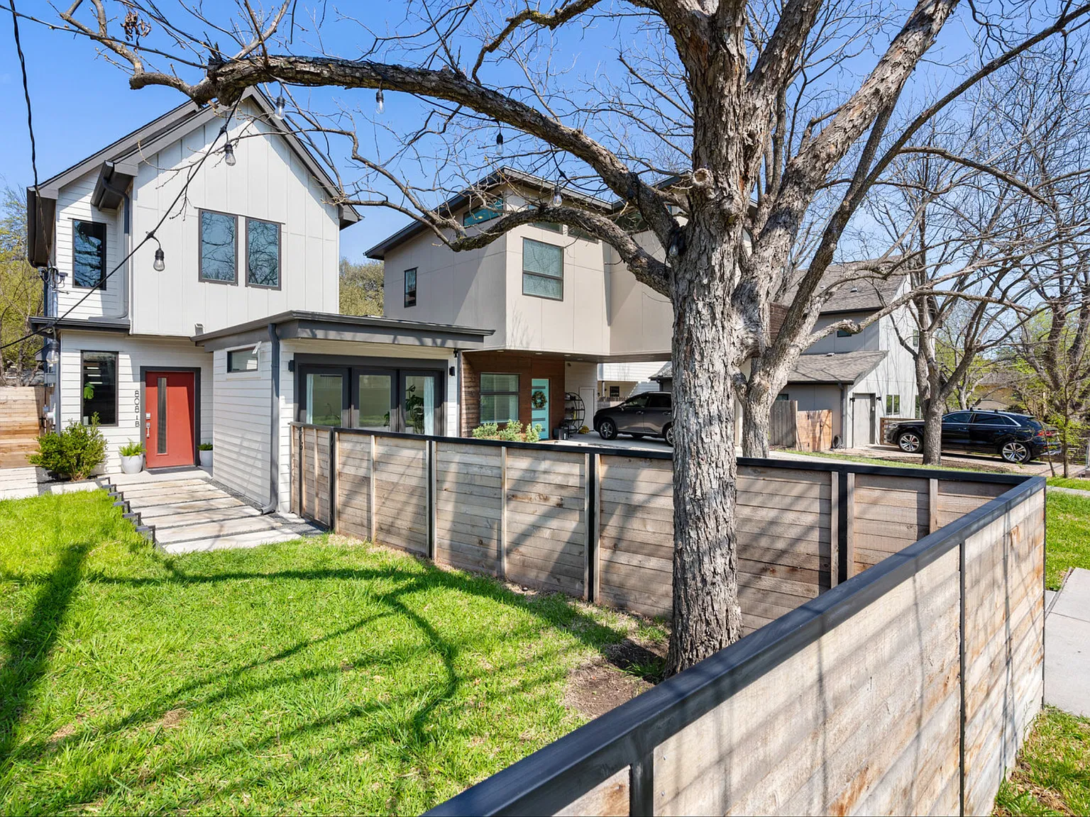 2 bed, 2.5 bath, 1102 sqft, $4,300 — Photo 3