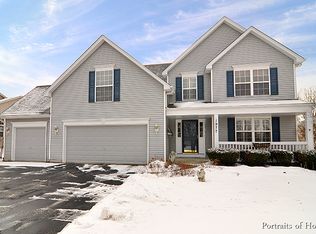 1977 Diamond Creek Ln, Aurora, IL 60503