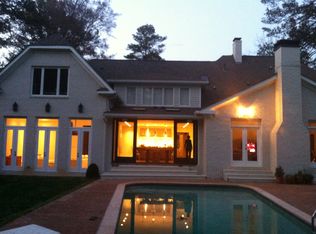 1752 W Wesley Rd NW, Atlanta, GA 30327