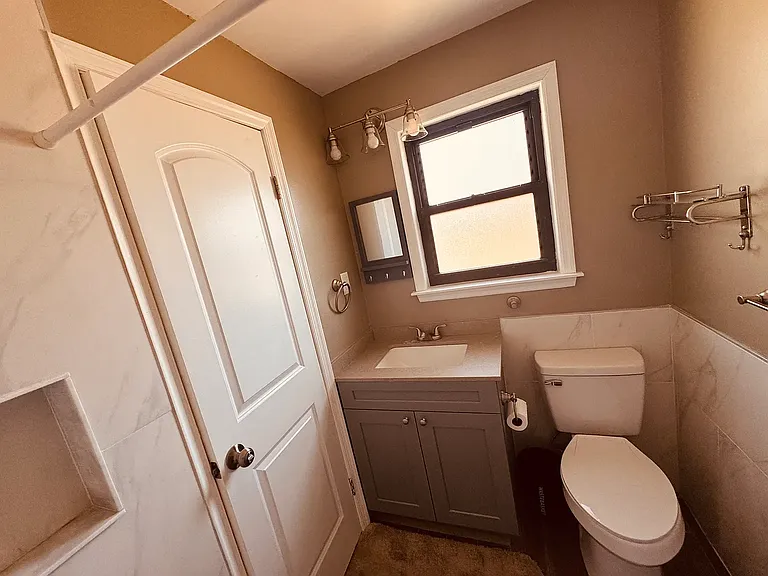 516 Hicks Ave #A — Photo 13