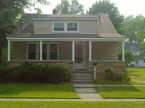 233 S 3rd St, Harbor Beach, MI 48441
