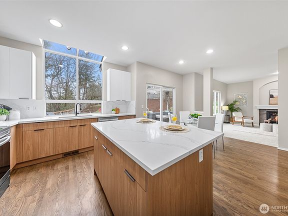 5th image of 16006 88th Avenue NE