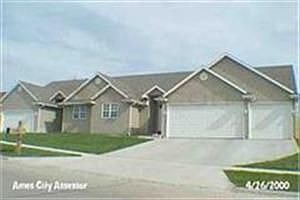 2nd image of 2204 Pinehurst Dr