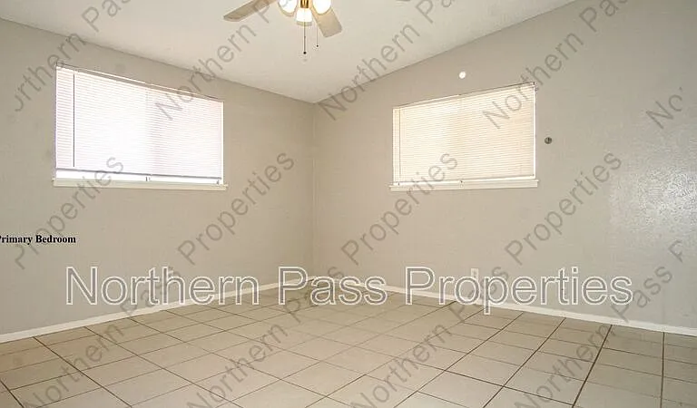 244 Mardi Gras Dr — Photo 20