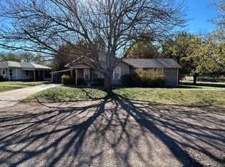 415 W Walnut St, Whitewright, TX 75491