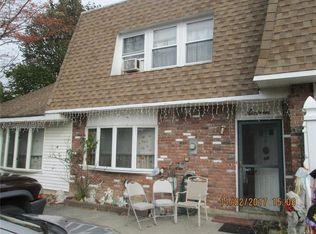 16 Shelley Ct, Middletown, NY 10941