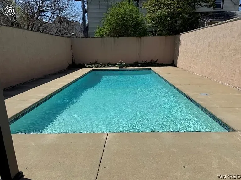 214 Norwood Ave — Photo 10
