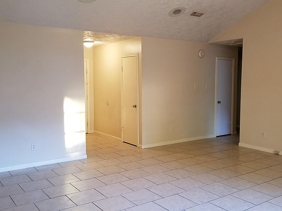 5th image of 16407 Quail Gully Dr