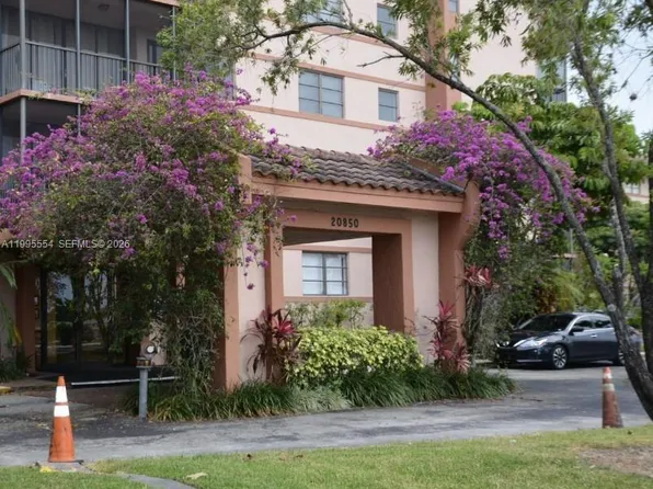 20850 San Simeon Way APT 408-5, Miami, FL 33179