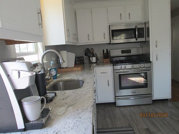 4th image of 45 Hillshire Ln