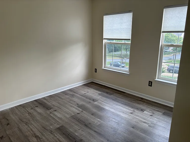 2453 Fox Stream Ln — Photo 21