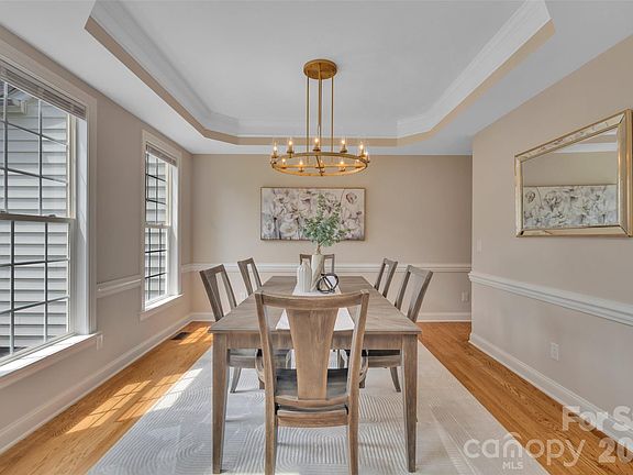 4th image of 14611 Eastgrove Dr