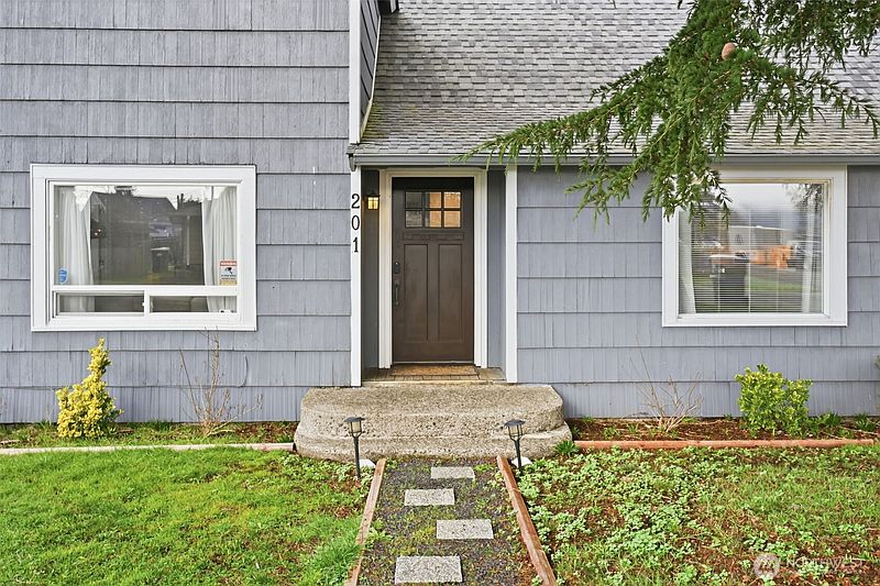 4th image of 201 Tilley Avenue