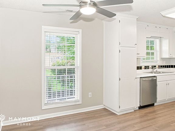 5th image of 112 Hay Loft Ct