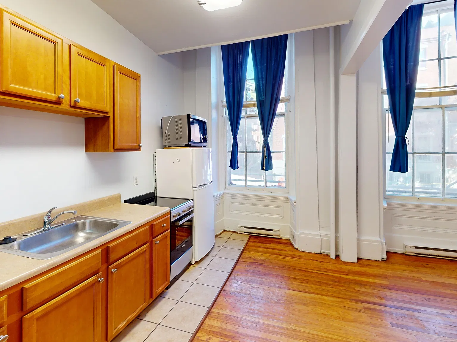 1114 Spruce Street, Philadelphia, PA 19107 — Photo 3