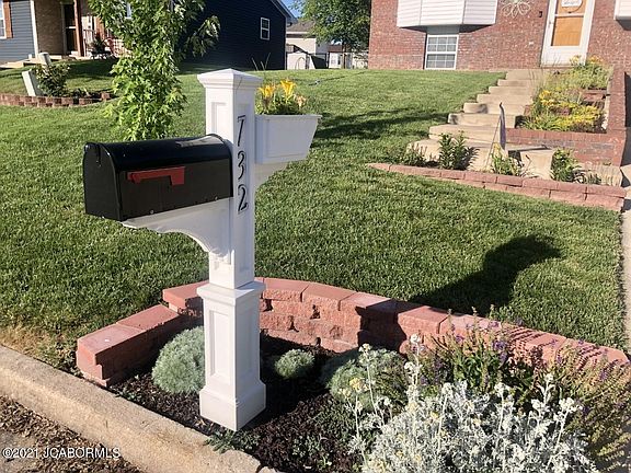 5th image of 732 Kathy Ln