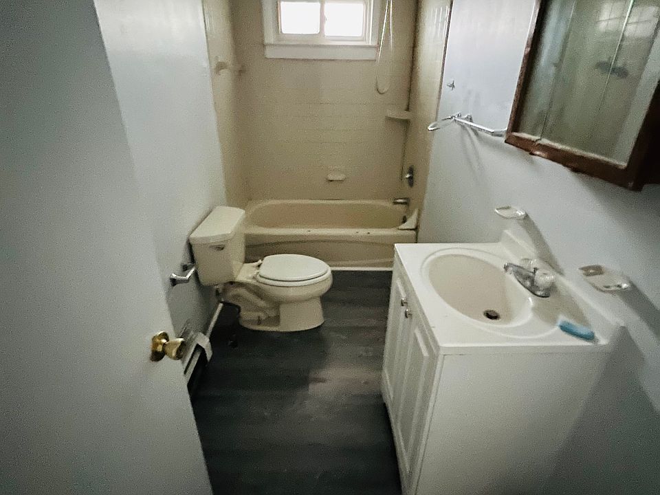 2nd image of 172 Brooks St #174