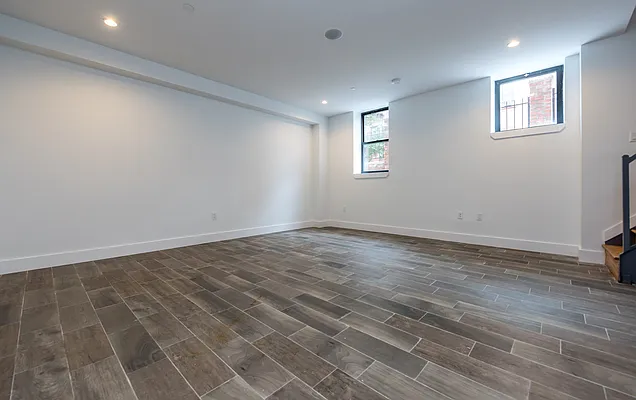 Rented by Nooklyn NYC LLC | media 56
