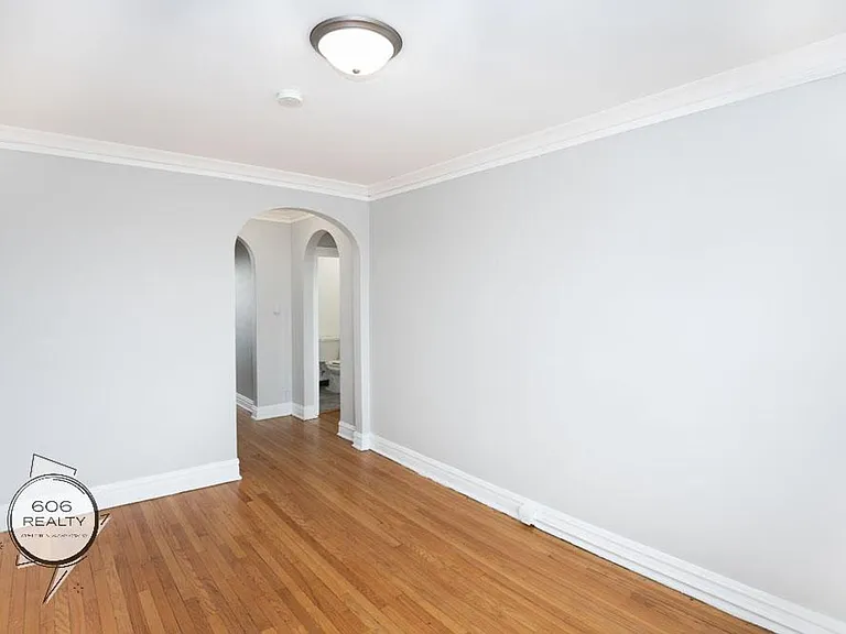 Bright and Sunny Cicero apartments! — Photo 18