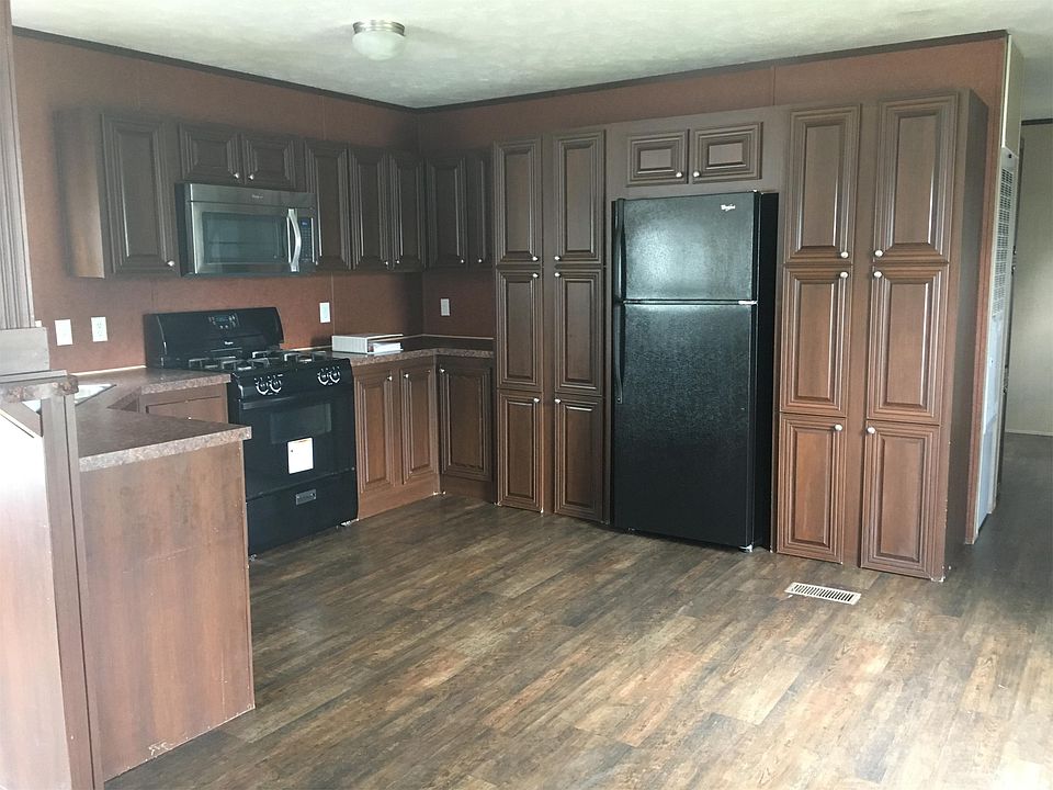2nd image of 2885 E Midway Blvd #608