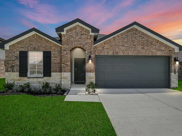 9931 Palm Royal Dr, Baytown, TX 77521