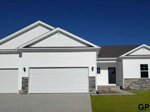 17059 Young St, Bennington, NE 68007