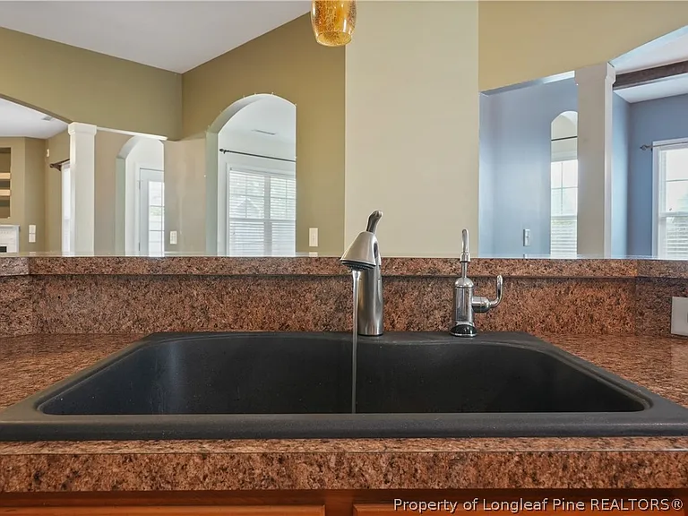 415 Highgrove Dr — Photo 12